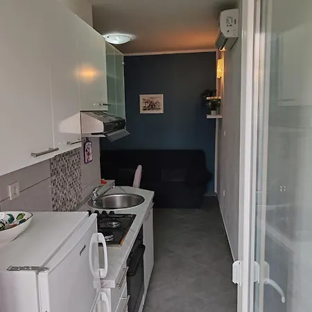 Apartment Center *